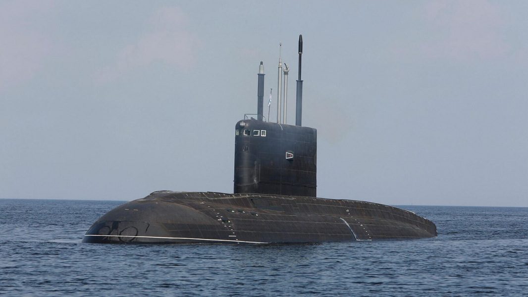 Подлодка "Магадан" вернулась во Владивосток после выполнения задач боевой службы Подлодка "Магадан" вернулась во Владивосток после выполнения задач боевой службы